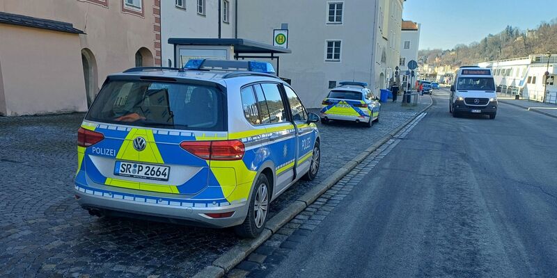 Einen konkreten Hinweis darauf, wo sich der Mann aufhalten könnte, hat die Polizei derzeit nicht. (Archivbild) - Foto: Markus Zechbauer/zema-medien.de/dpa