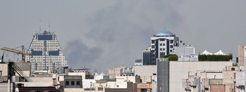 Israel und die USA greifen den Iran an - Foto: Vahid Salemi/AP/dpa