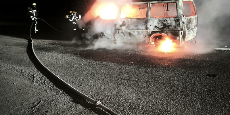 FW Celle: Fahrzeugbrand in Westercelle - Foto: presseportal.de