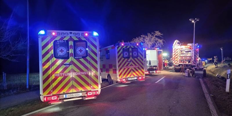 KFV-CW: Schwerer Verkehrsunfall fordert zwei Todesopfer bei Schömberg - Foto: presseportal.de