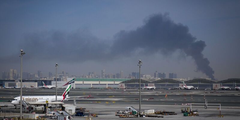 Betroffen von den Angriffen ist etwa das beliebte Reiseziel Dubai.  - Foto: Altaf Qadri/AP/dpa