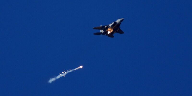 Israels Luftwaffe greift weiter im Iran an. (Archivbild) - Foto: Ariel Schalit/AP/dpa