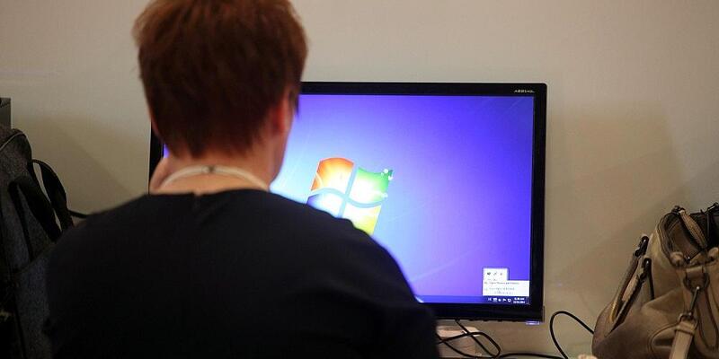 Computer-Nutzerin (Archiv) - Foto: via dts Nachrichtenagentur