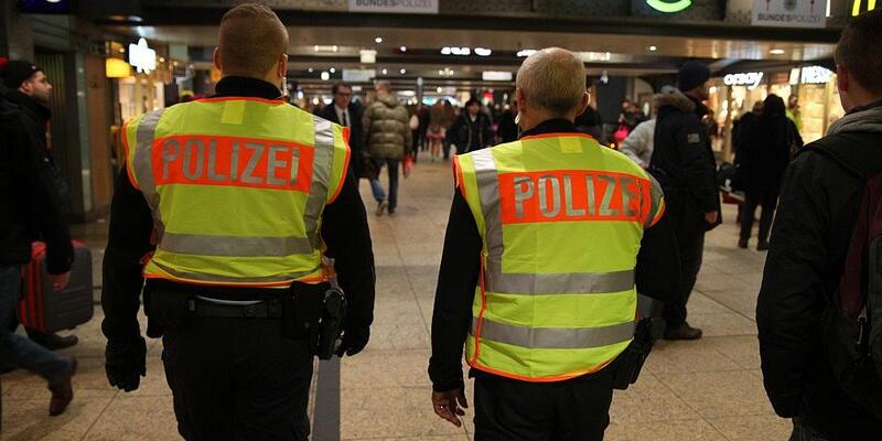 Bundespolizei im Bahnhof (Archiv) - Foto: via dts Nachrichtenagentur