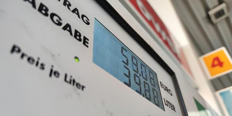 Zapfsäule (Archiv) - Foto: via dts Nachrichtenagentur