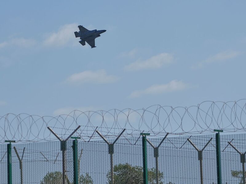 In der Nacht kam es zu einem Drohnenangriff auf den britischen Stützpunkt Akrotiri auf Zypern. - Foto: Petros Karadjias/AP/dpa