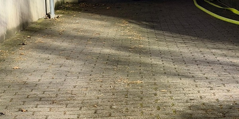 FW-Erkrath: E-Fahrzeug brennt in einer Tiefgarage - Foto: presseportal.de