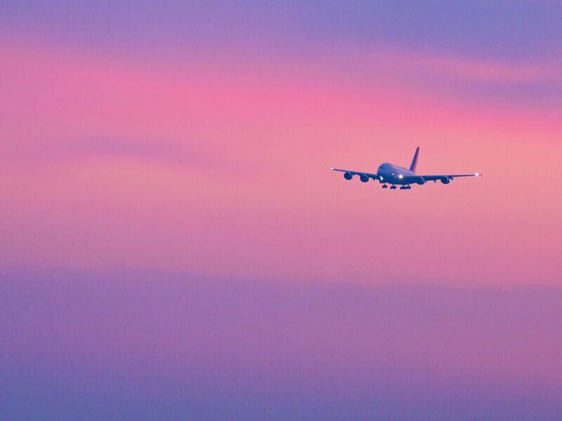 Die Lage im Nahen Osten wirkt sich auch auf den Luftverkehr in Deutschland aus. Viele Flüge fallen aus. - Foto: Malin Wunderlich/dpa