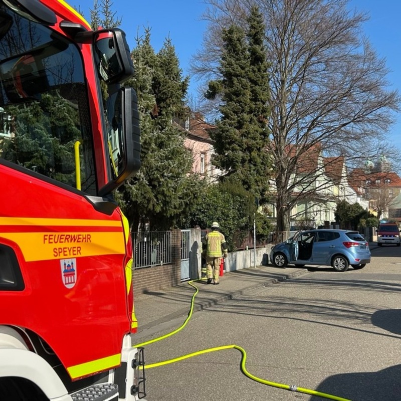 FW Speyer: Verkehrsunfall St.-German-Straße - Foto: presseportal.de