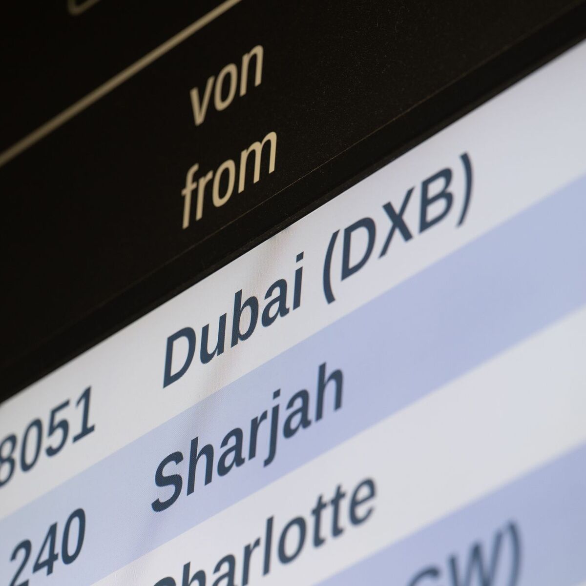 Wegen der Eskalation des Nahost-Konflikts sitzen Zehntausende Reisende in der Region fest. - Foto: Armin Weigel/dpa