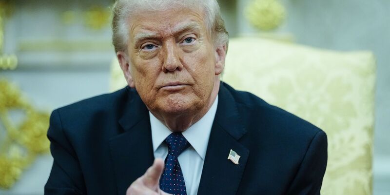 US-Präsident Donald Trump äußert sich zu einem möglichen WM-Start der iranischen Fußball-Nationalmannschaft.  - Foto: Kay Nietfeld/dpa