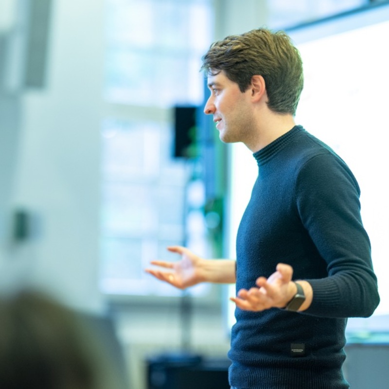 Juri Galkin von Finanzklar erklärt: Erstes gutes Gehalt – und trotzdem zu wenig Geld? Die häufigsten Finanzfehler beim Berufseinstieg - Foto: presseportal.de