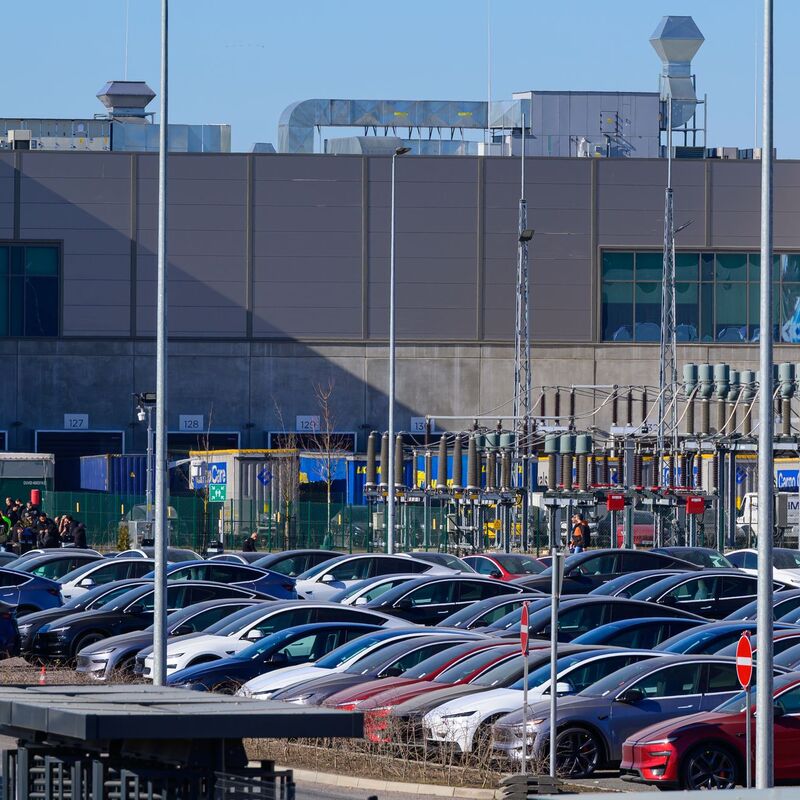 Das Ergebnis der Betriebsratswahl bei Tesla in Grünheide steht fest. (Archivbild) - Foto: Patrick Pleul/dpa