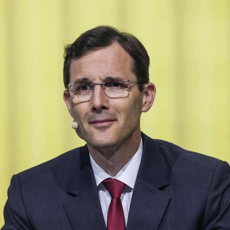 DHL-Chef Tobias Meyer gibt sich vorsichtig optimistisch. - Foto: Oliver Berg/dpa