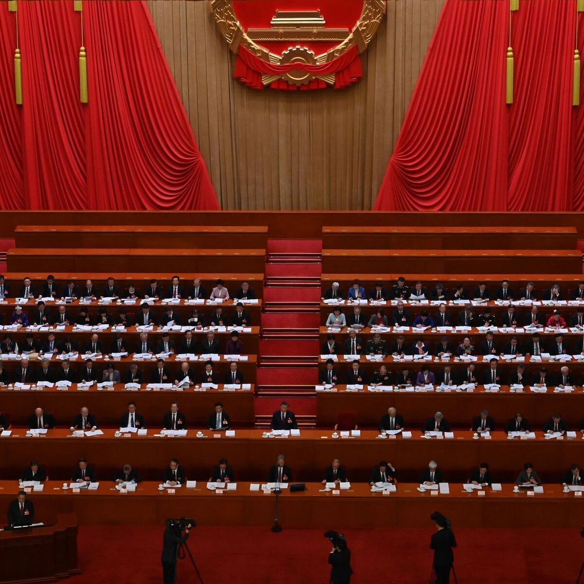 Chinas Parlament tagt einmal im Jahr und stimmt in diesem Jahr auch über den Fünfjahresplan ab.  - Foto: Johannes Neudecker/dpa