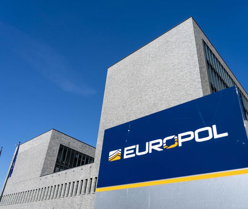 Europol koordinierte den Schlag gegen Cyberkriminelle. (Archivbild) - Foto: Jerry Lampen/anp/dpa