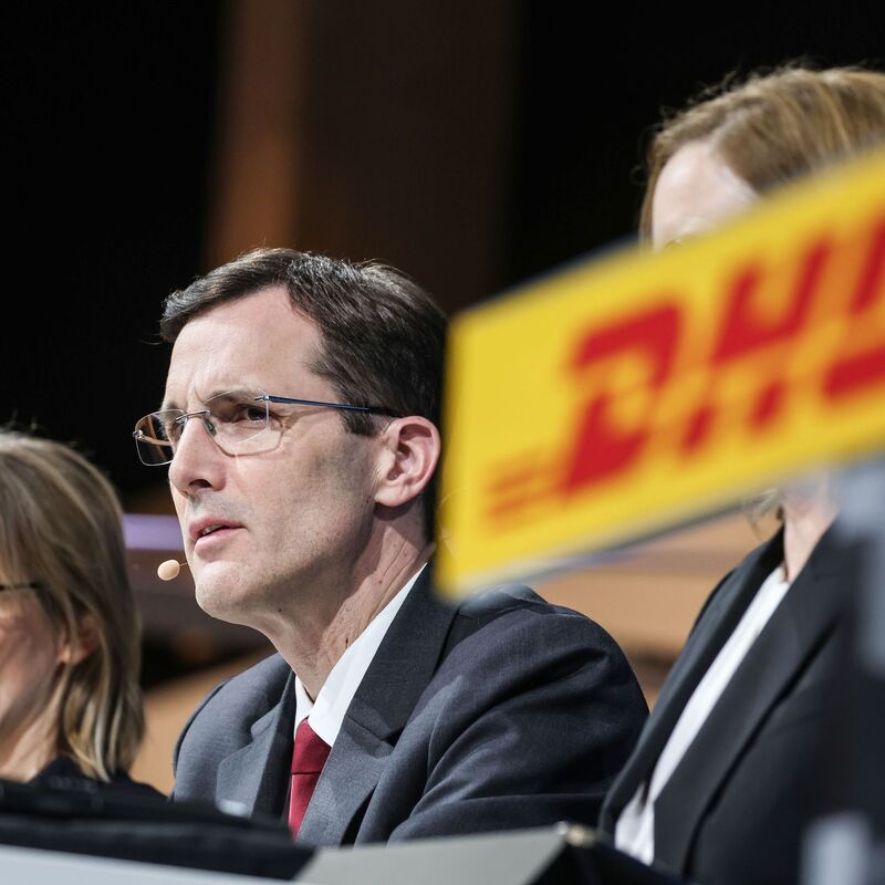 Finanzvorständin Melanie Kreis neben dem Vorstandsvorsitzenden Tobias Meyer. - Foto: Oliver Berg/dpa