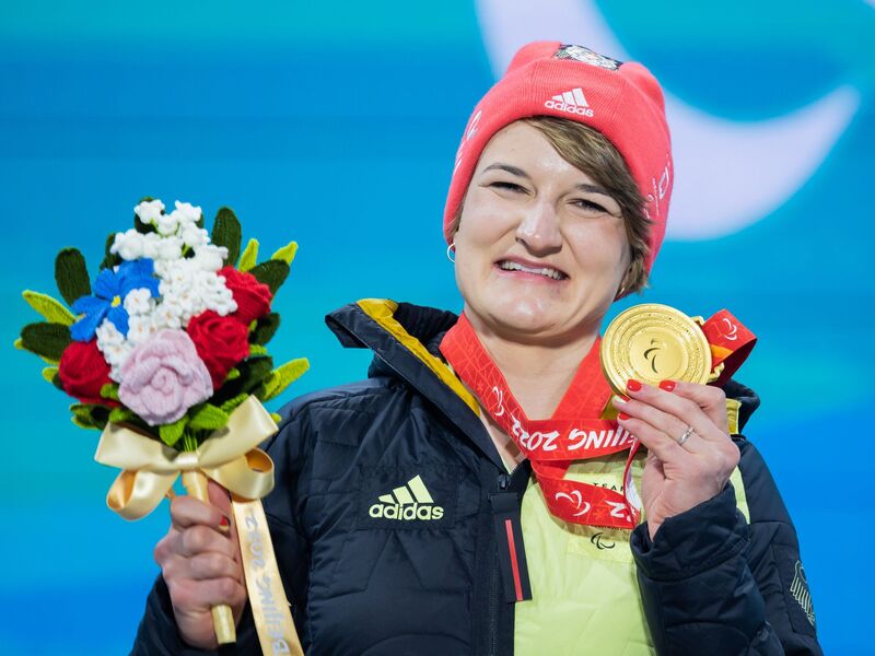 Anna-Lena Forster wird erneut die deutsche Fahne tragen. (Archivbild) - Foto: Christoph Soeder/dpa