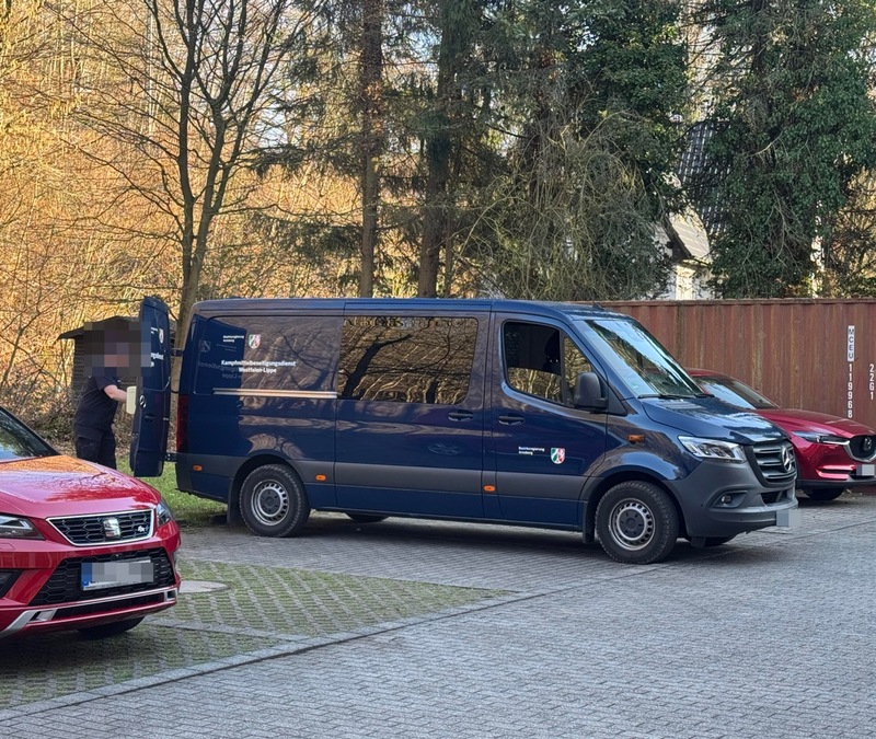 FW-EN: Verdächtiger Gegenstand im Herdecker Bach - Einsatz für Polizei und Kampfmittelräumdienst um Gebäude der Feuerwache - Foto: presseportal.de