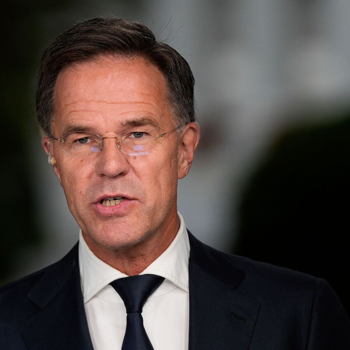 Nato-Generalsekretär Mark Rutte machte zuletzt mehrfach deutlich, dass er derzeit keine Bündnisbeteiligung am Iran-Krieg kommen sieht. (Archivbild) - Foto: Julia Demaree Nikhinson/AP/dpa