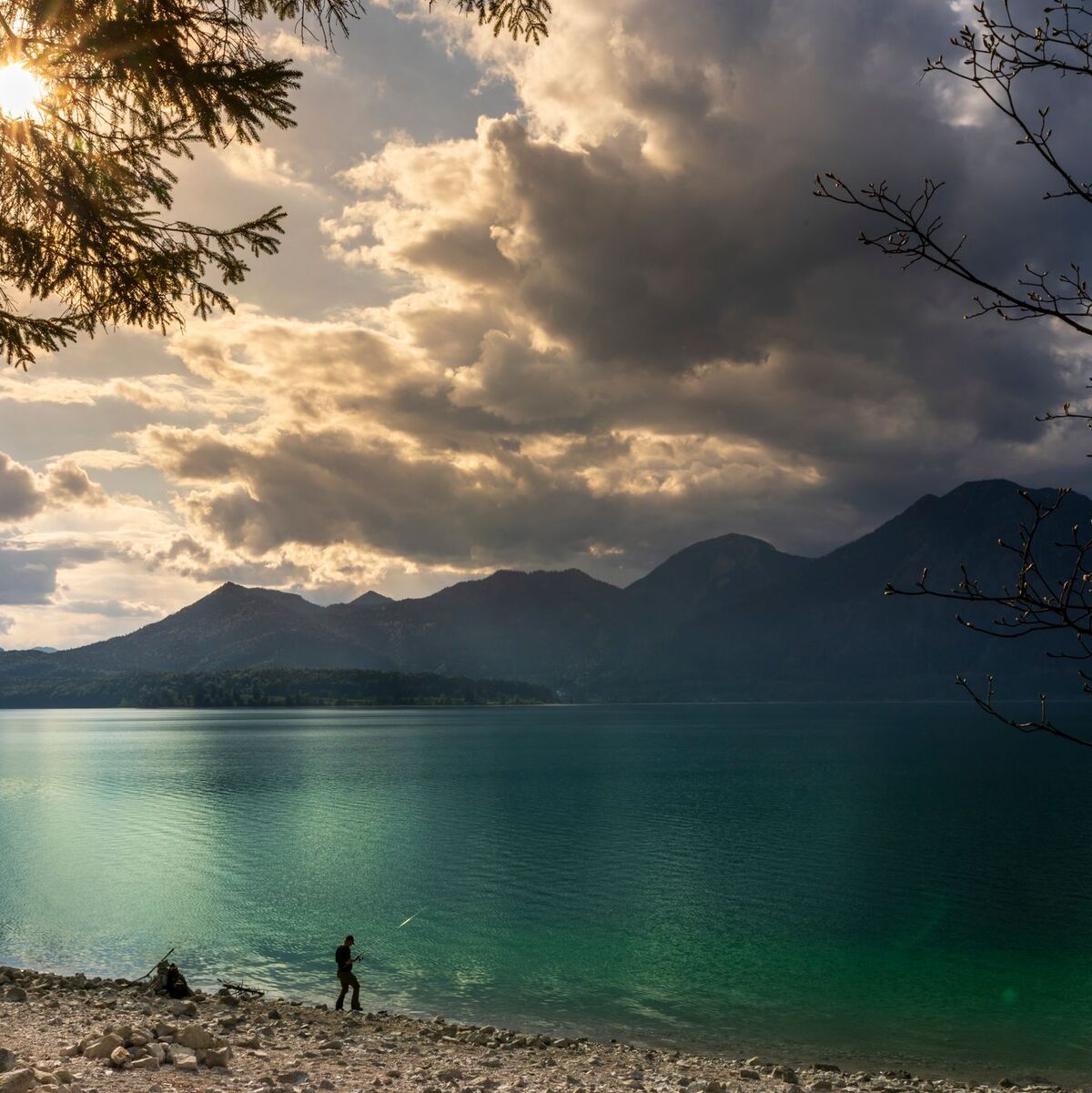 Das Hobby ist für viele eine Abwechslung zum hektischen Alltag. (Symbolbild)  - Foto: Peter Kneffel/dpa