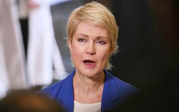 Schwesig kritisiert geplante Kürzungen bei Hautkrebsvorsorge scharf