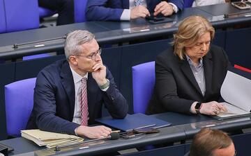 Bas und Wildberger kündigen digitales Sozialportal an