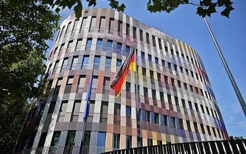 Özdemir spricht sich für Frau als Bundespräsidentin aus