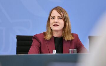 SPD-Linke warnen vor Einstelligkeit und fordern Kurs gegen Union