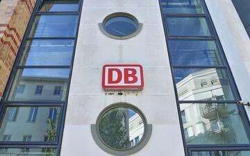 Bahn-Beschäftigte kritisieren neues Markendesign