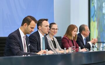 Linke kritisiert Zusammensetzung von Rentenkommission