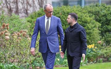 Merz telefoniert mit Selenskyj und sichert Solidarität zu