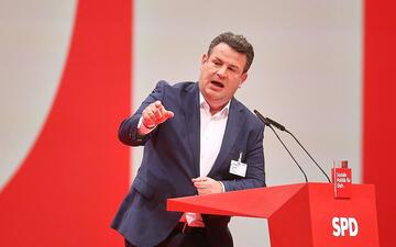 Heil schließt SPD-Vorsitz-Kandidatur nicht aus