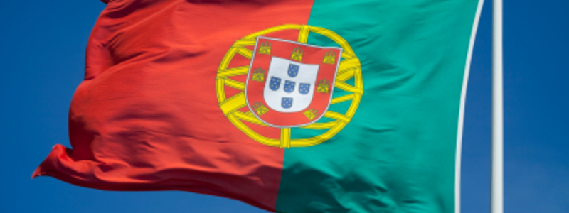 Flagge Portugals - Foto: iStockphoto.com / Ramberg