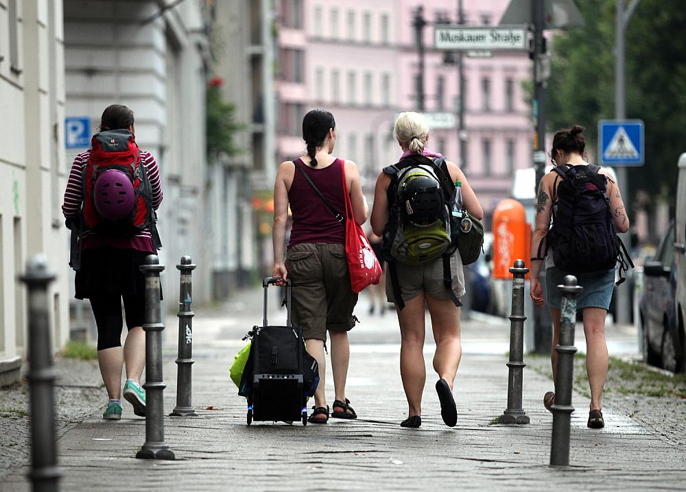 Touristen in Berlin-Kreuzberg (Archiv)