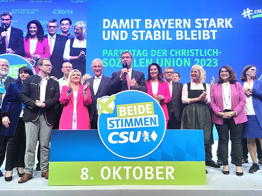 Markus Söder mit CSU-Kandidaten für die Landtagswahl 2023 am 8. Oktober