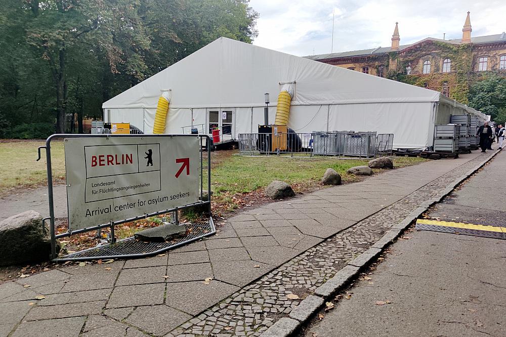 Ankunftszentrum für Flüchtlinge am 12.10.2023