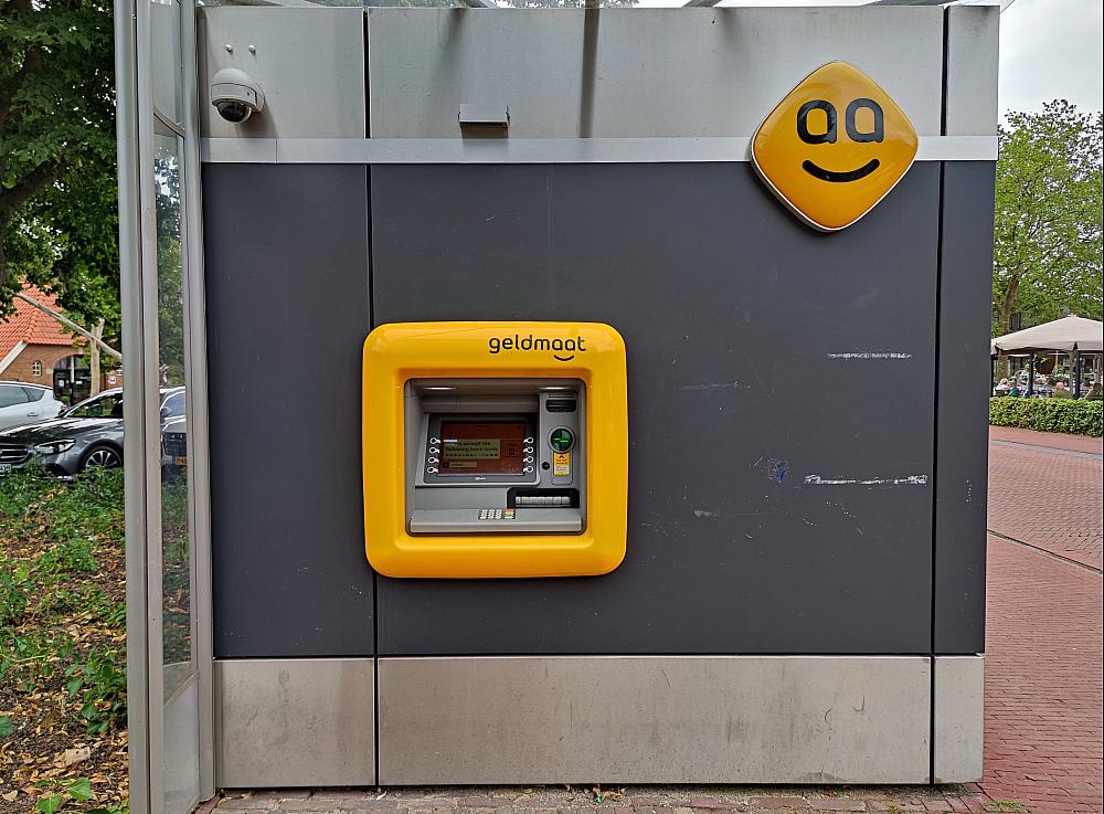 Geldautomat in den Niederlanden (Archiv)