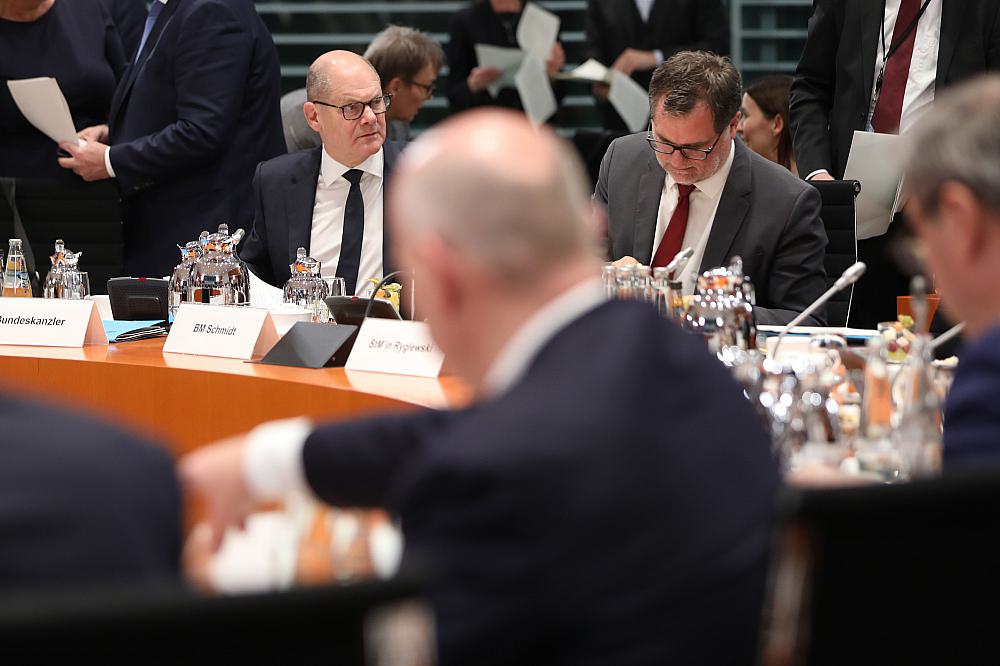 Olaf Scholz und Wolfgang Schmidt am 06.11.2023