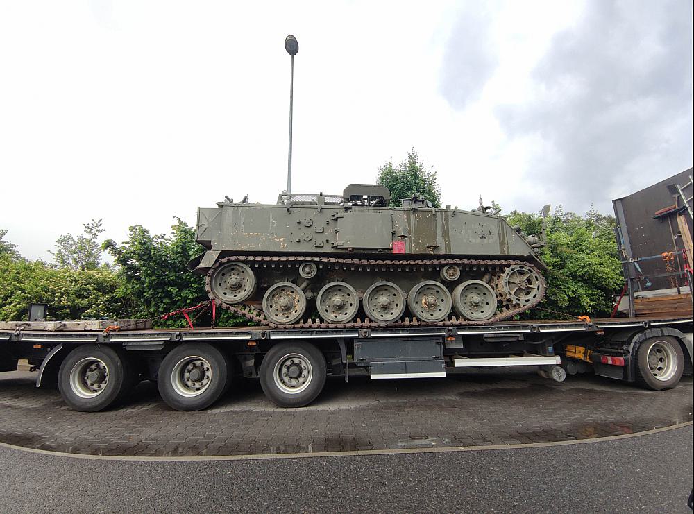 Panzer auf Lkw (Archiv)