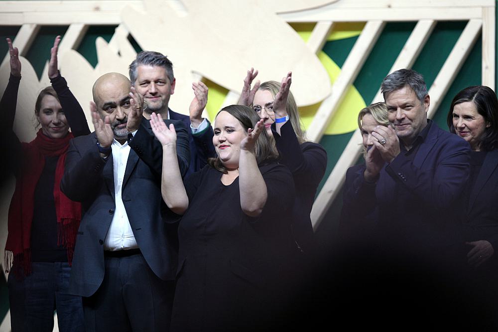 Grünen-Spitze auf Parteitag 2023 in Karlsruhe