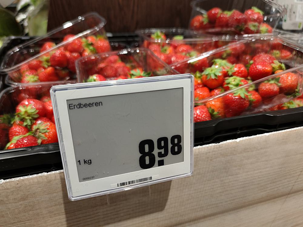 Erdbeeren im Supermarkt (Archiv)