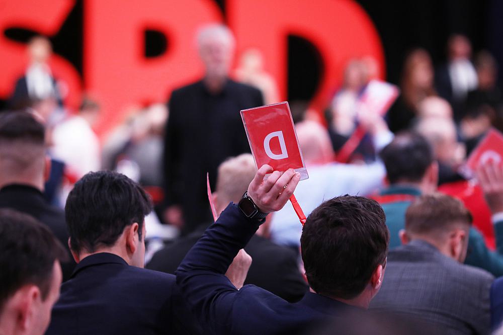Abstimmung auf SPD-Parteitag im Dezember 2023
