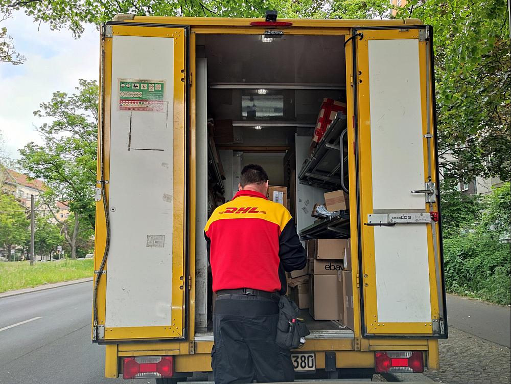 DHL-Paketfahrer (Archiv)