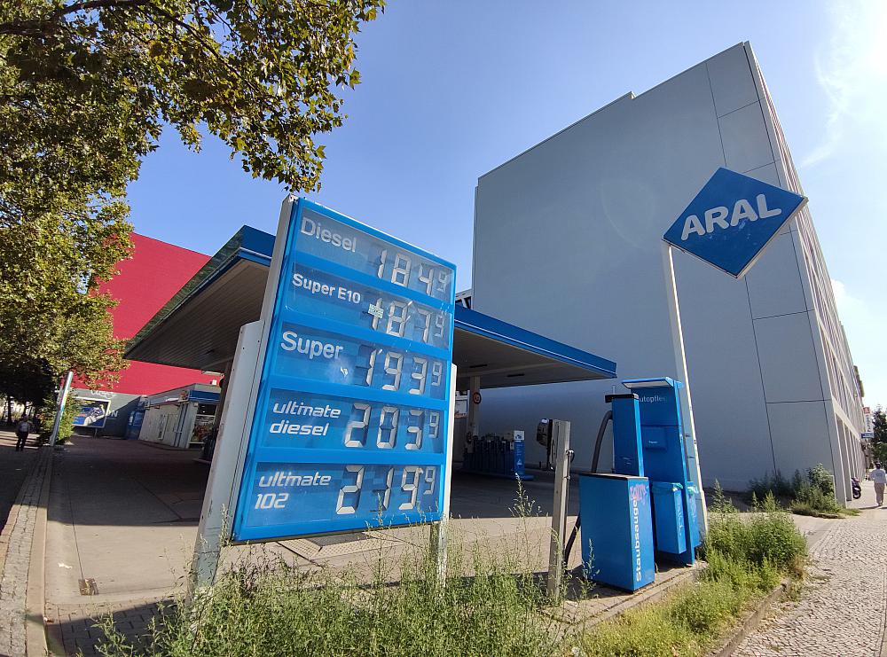 Tankstelle von Aral, Tankstellenmarke von BP in Deutschland (Archiv)