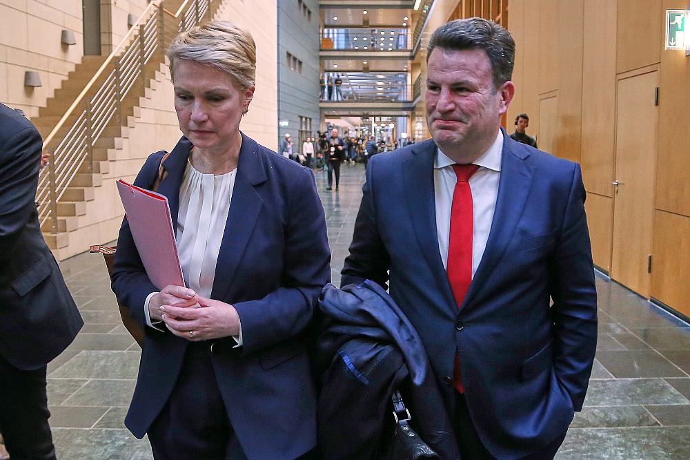 Manuela Schwesig und Hubertus Heil nach Ende der ersten Sondierungsrunde am 28.02.2025