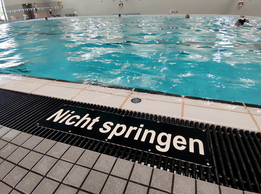 Schwimmbad (Archiv)