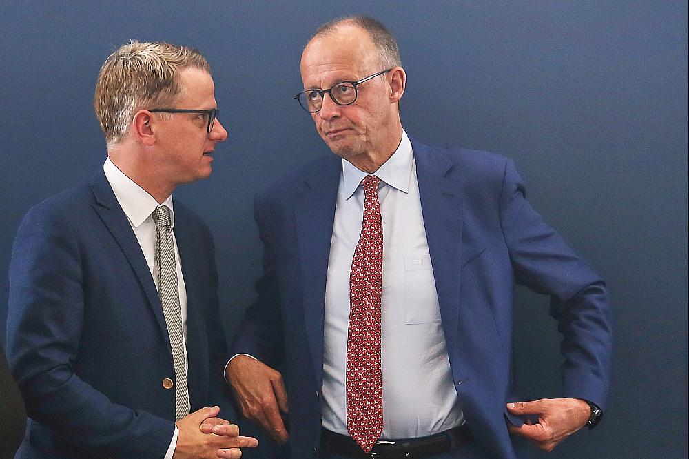 Carsten Linnemann und Friedrich Merz am 23.06.2025