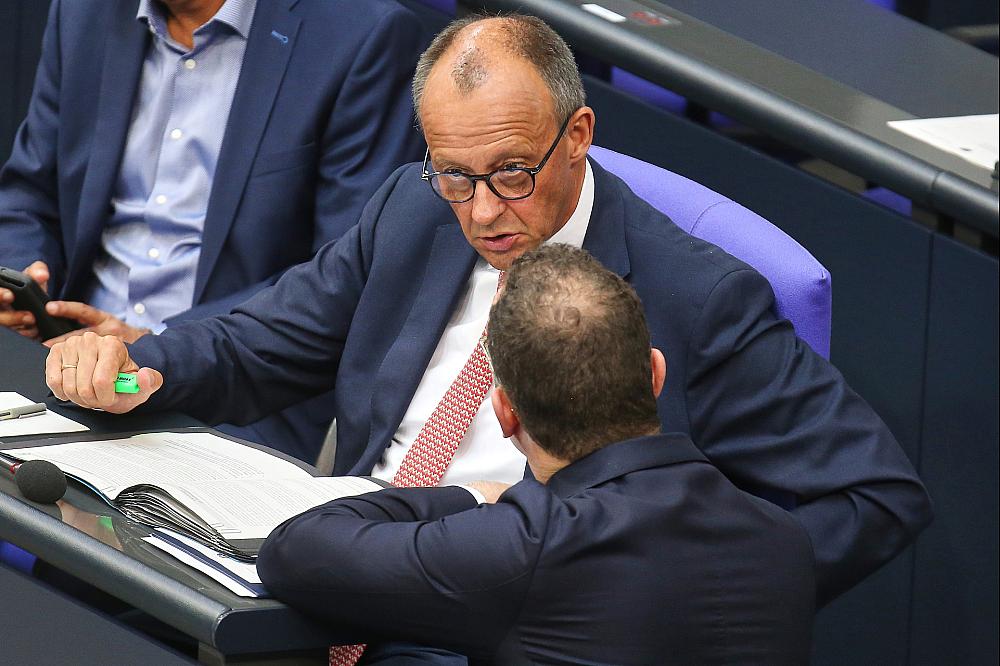 Friedrich Merz und Jens Spahn am 09.07.2025
