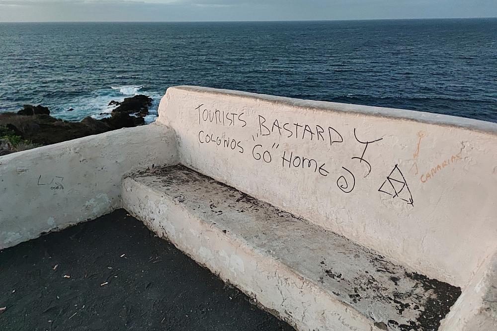 Graffiti gegen Touristen auf den Kanarischen Inseln (Archiv)